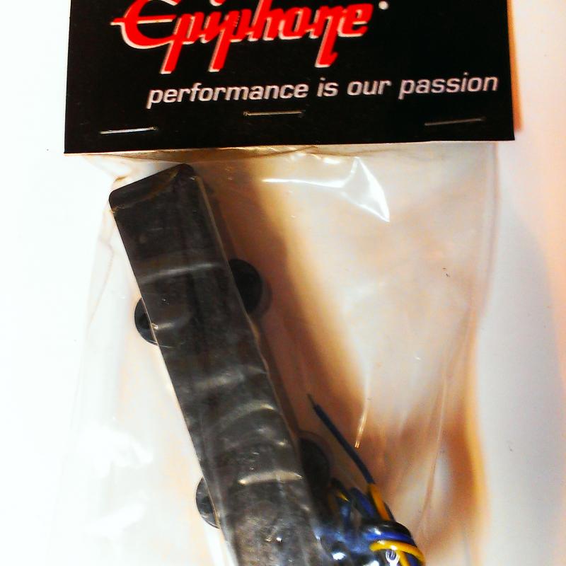 Micrófono Epiphone para bajo de 4 cuerdas modelo Jazz-Bass