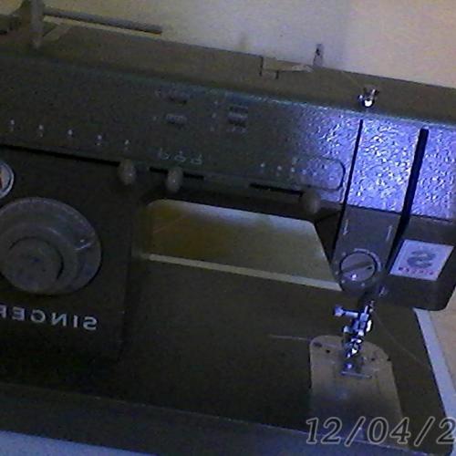 Máquina de coser singer semi industrial Modelo HD210c