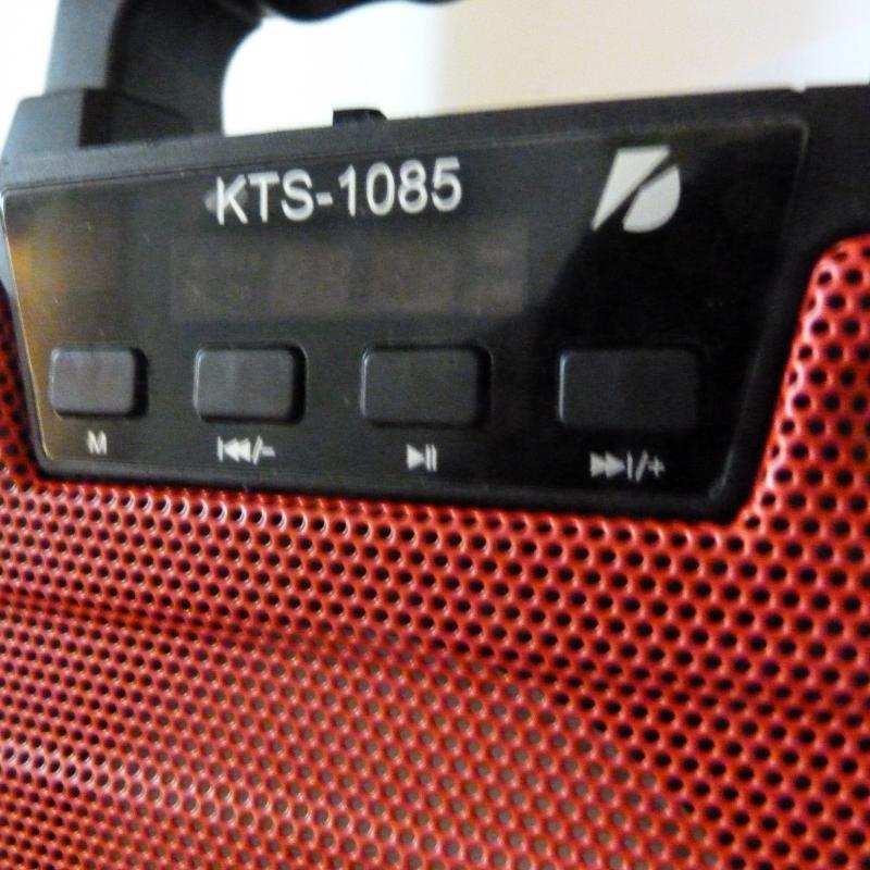 CORNETAS BLUETOOTH RADIO KTS-1085 INALÁMBRICA CON CONTROL REMOTO