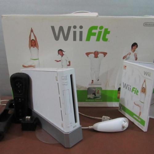Consola Wii usado chipeado   Wii Fit    Wii Balance Board