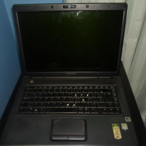 Laptop Compaq Presario F700 para repuesto
